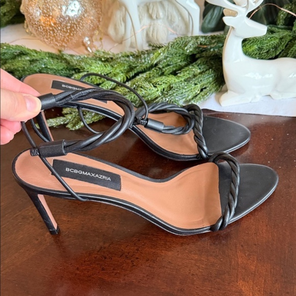 BCBGMaxAzria Taylor leather braided dress sandal in Black Strappy Heels size 9